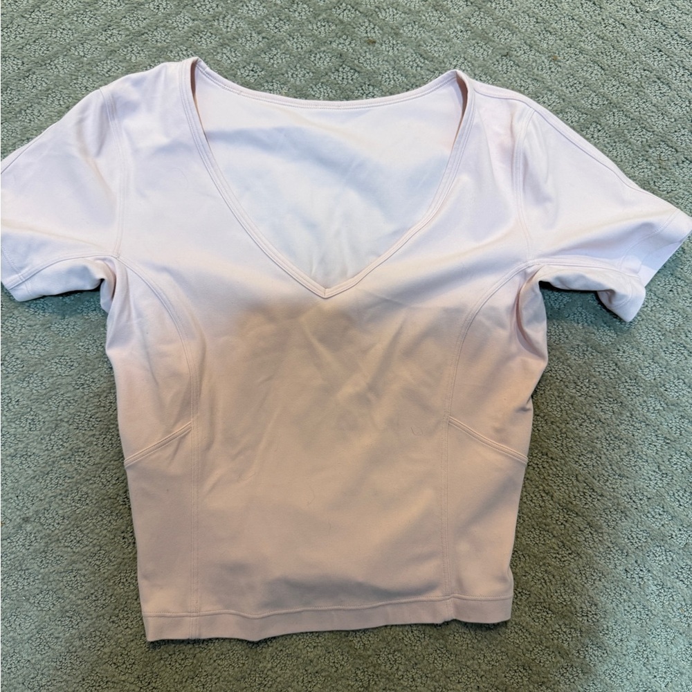 🍋🍋 Lululemon align  V-Neck crop Pink Top. Great condition. Approx sz 6 - Picture 2 of 3